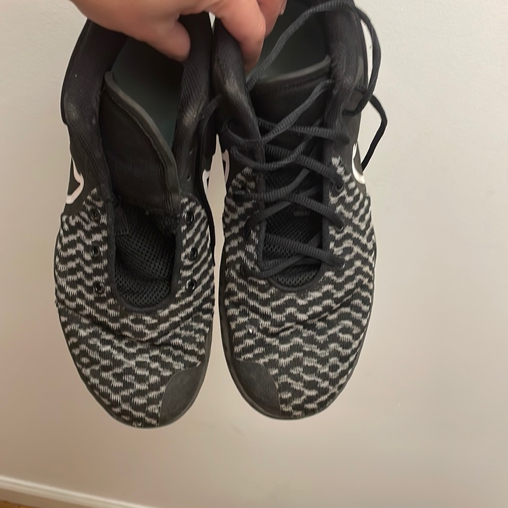 basketball shoes